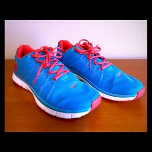 NIKE Men’s Tennis Shoes - Size 11.5